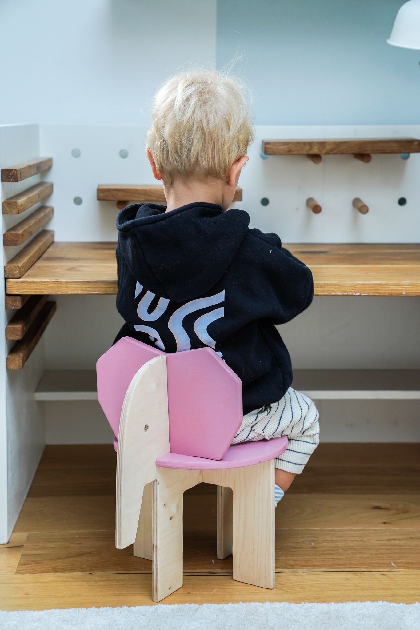 Elefanten Kinderstuhl aus Holz zum zusammenstecken