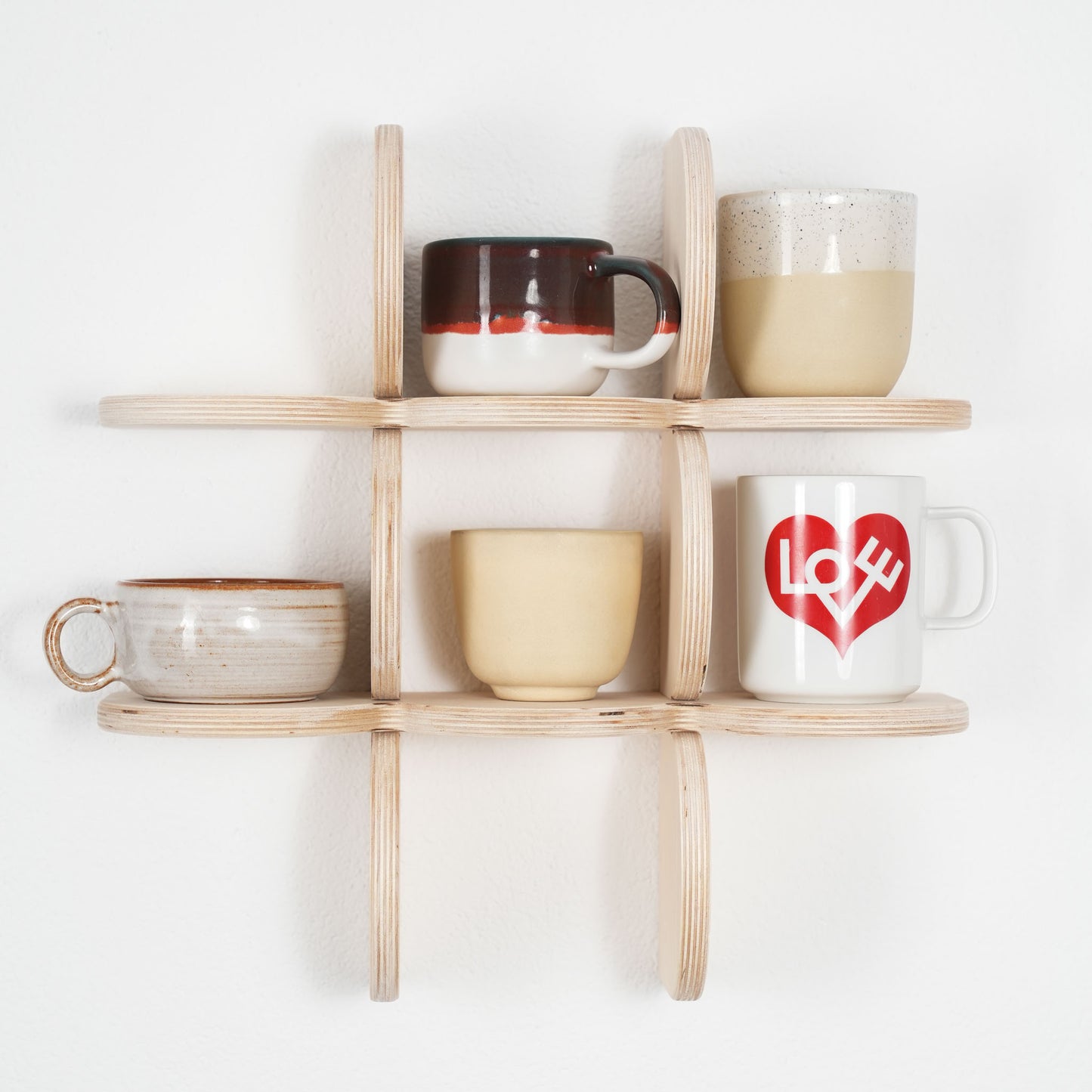 DIY Tassenregal aus Holz - Bauanleitung + Schnittmuster